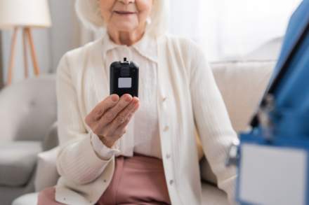 Smart Devices for Real-Time Patient Tracking