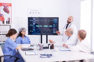 The Role of AI in Predicting Patient Responses
